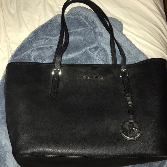 Michael Kors Jet Leather Black Handbag - Picture 1 of 6